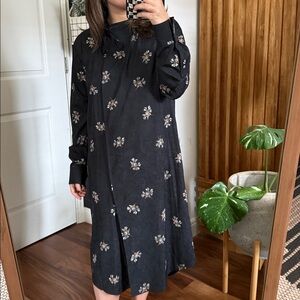 Vince‎ Tossed Bouquet Floral Tie Neck Dress. Size M